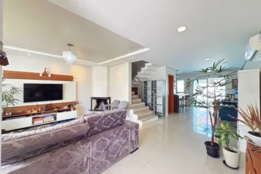 Casa para venda no bairro Hípica em Porto Alegre