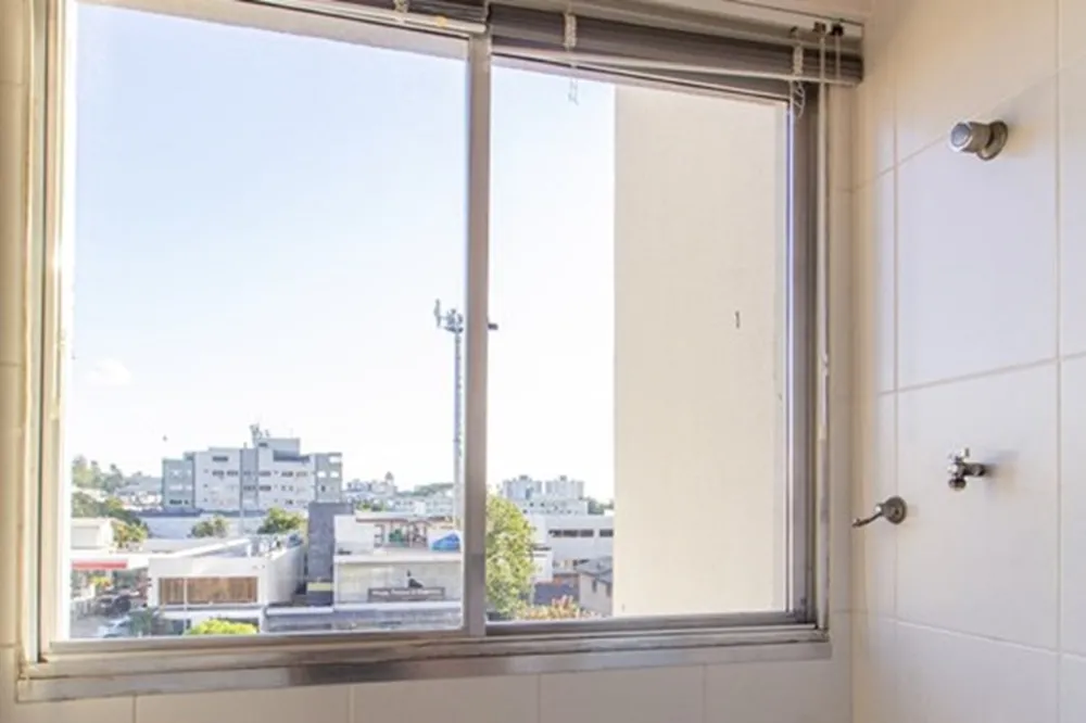 Apartamento para venda no bairro Passo da Areia em Porto Alegre