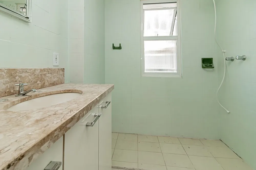 Apartamento para venda no bairro Floresta em Porto Alegre