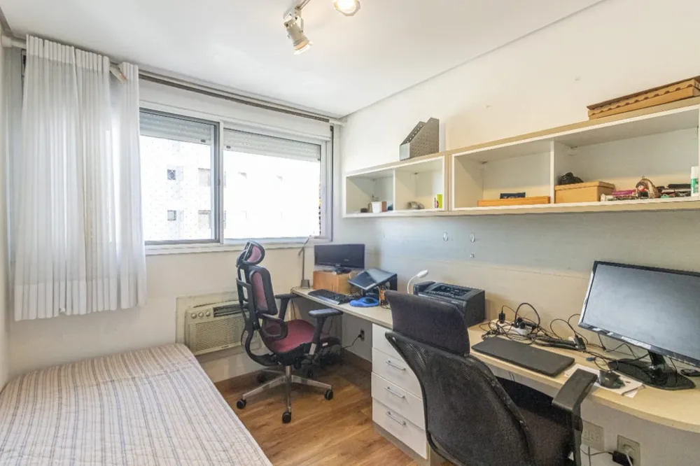 Apartamento para venda no bairro Petrópolis em Porto Alegre