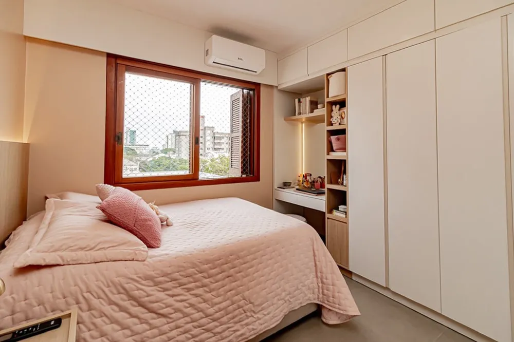 Apartamento para venda no bairro Menino Deus em Porto Alegre