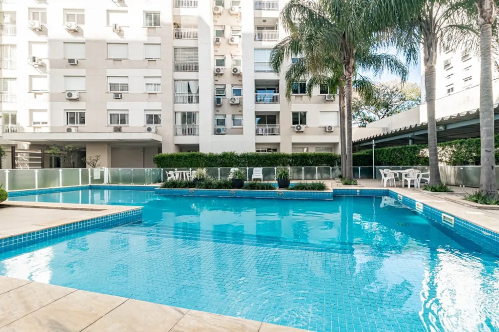 Apartamento para venda no bairro Passo da Areia em Porto Alegre