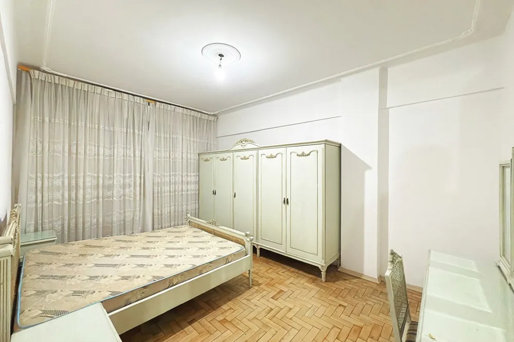 Apartamento para venda no bairro Centro Histórico em Porto Alegre