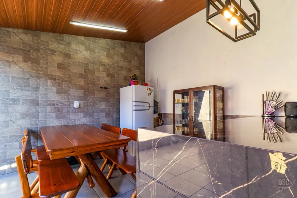 Casa para venda no bairro Restinga em Porto Alegre