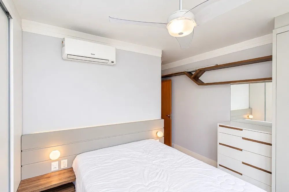 Apartamento para venda no bairro Passo da Areia em Porto Alegre