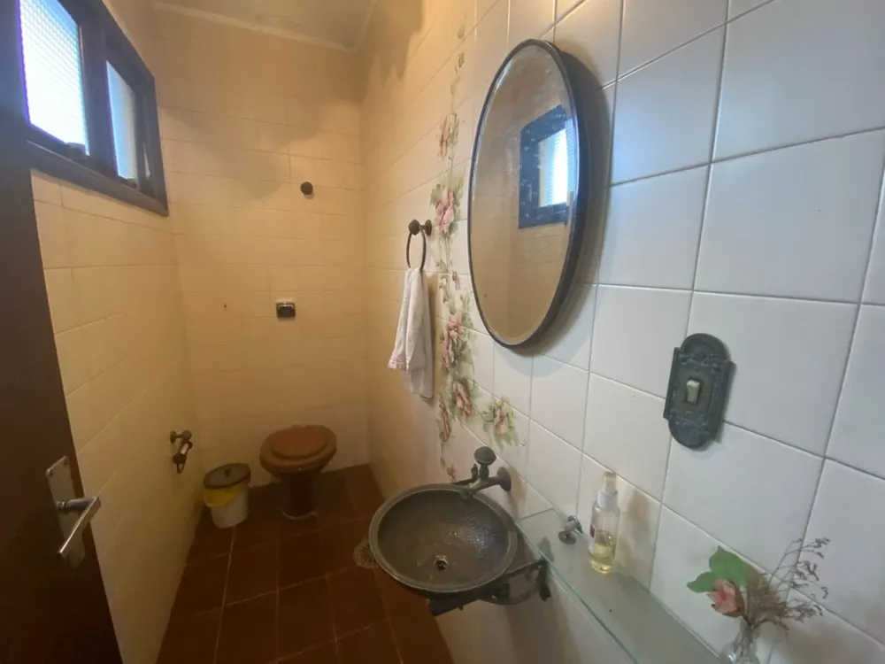 Casa para venda no bairro Jardim do Salso em Porto Alegre