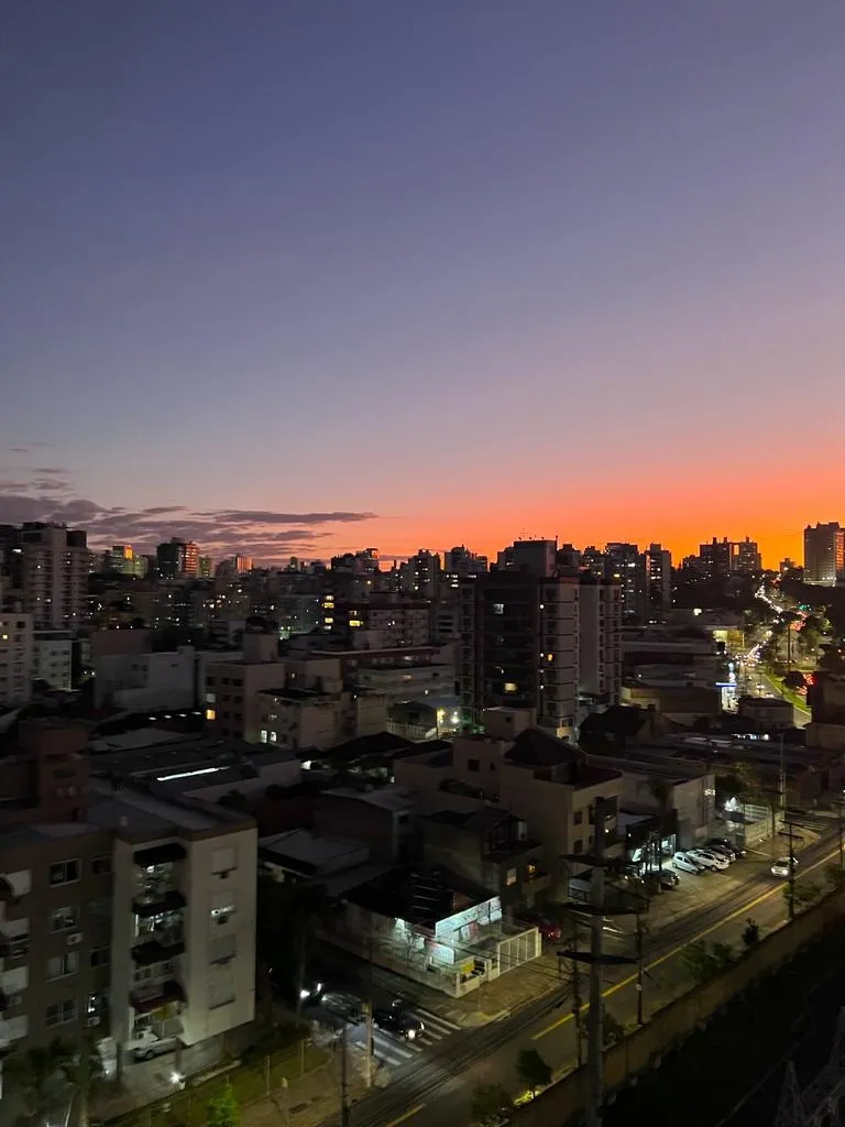 Apartamento para venda no bairro Passo da Areia em Porto Alegre