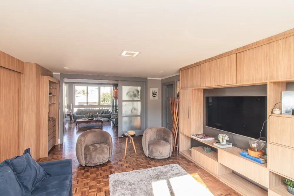 Apartamento para venda no bairro Moinhos de Vento em Porto Alegre