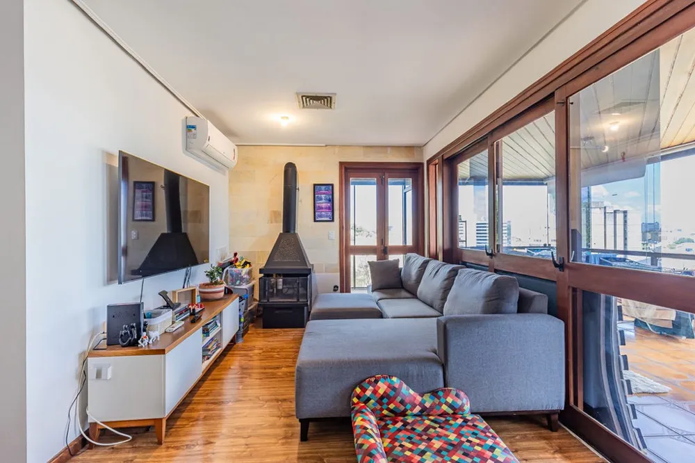Apartamento para venda no bairro Moinhos de Vento em Porto Alegre