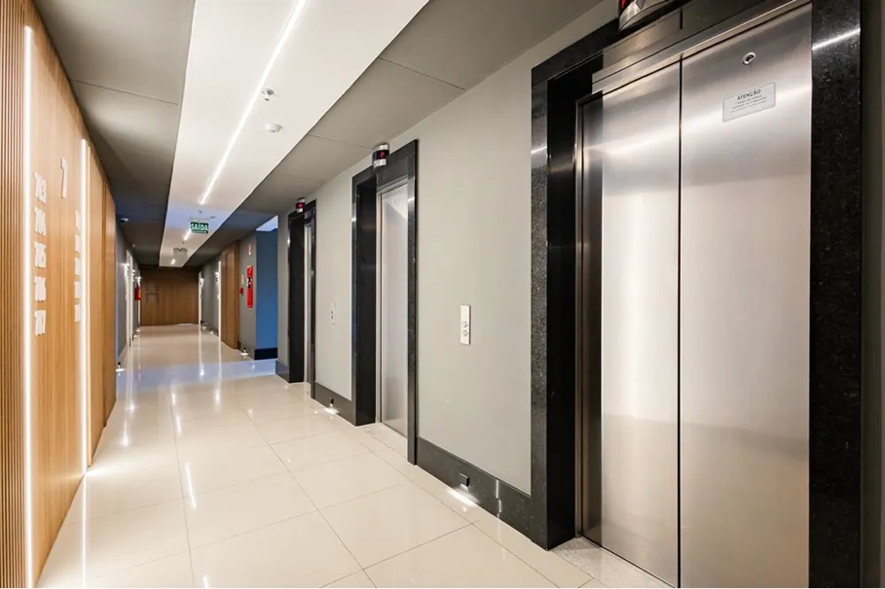 Sala para venda no bairro Petrópolis em Porto Alegre