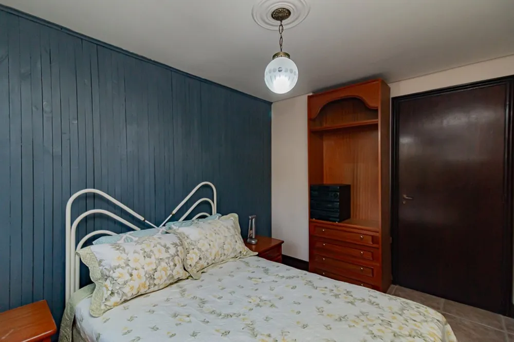 Casa para venda no bairro Jardim Itu Sabará em Porto Alegre