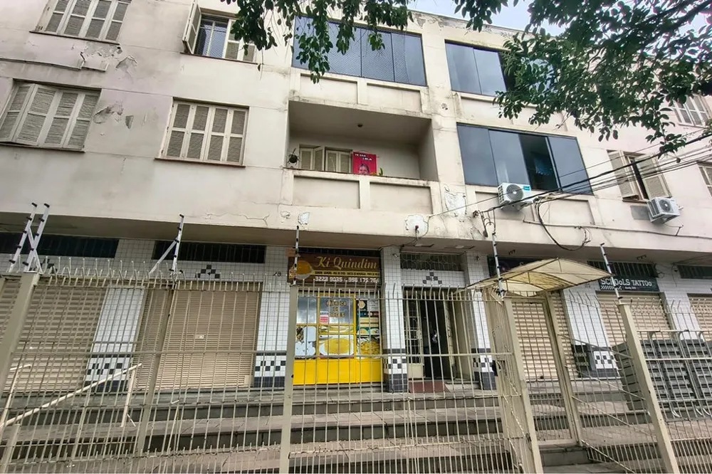 Apartamento para venda no bairro Santo Antônio em Porto Alegre