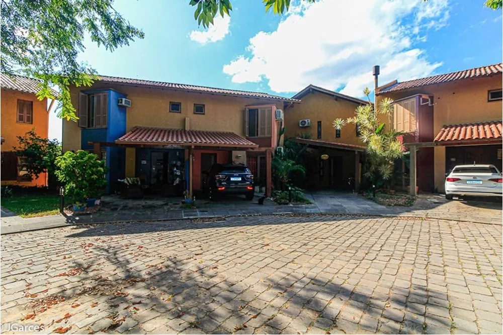 Casa em Condomínio para venda no bairro Cavalhada em Porto Alegre