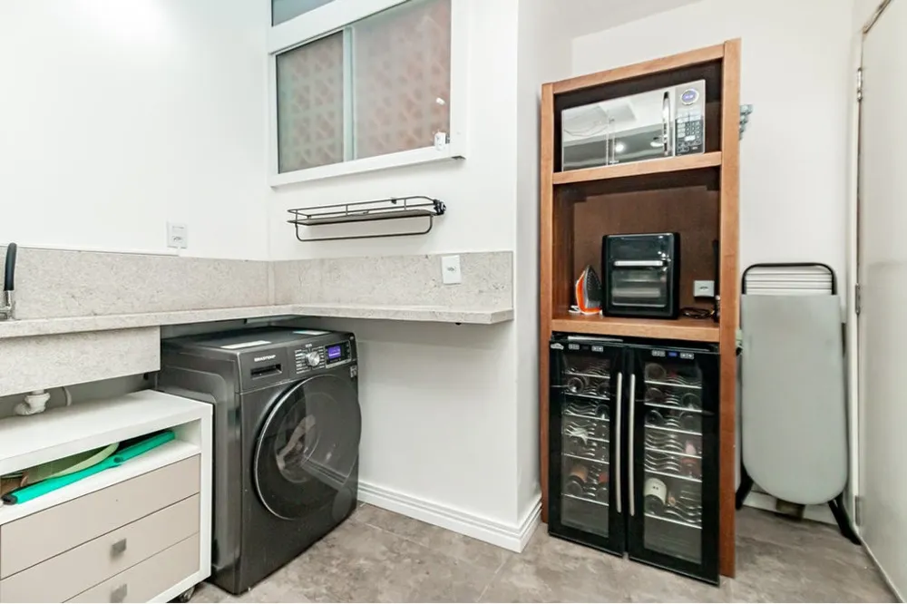 Apartamento para venda no bairro Centro Histórico em Porto Alegre