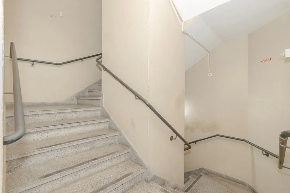 Sala para venda no bairro Moinhos de Vento em Porto Alegre