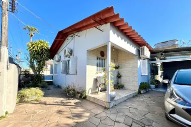 Casa para venda no bairro Niterói em Canoas