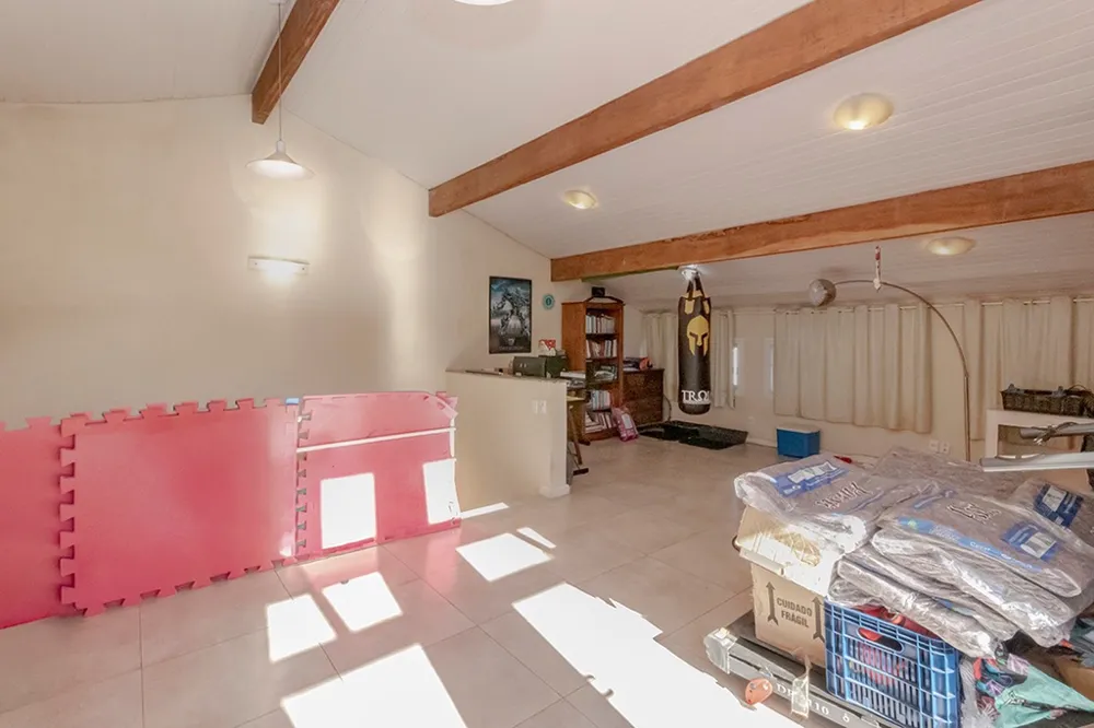 Casa para venda no bairro Lomba do Pinheiro em Porto Alegre