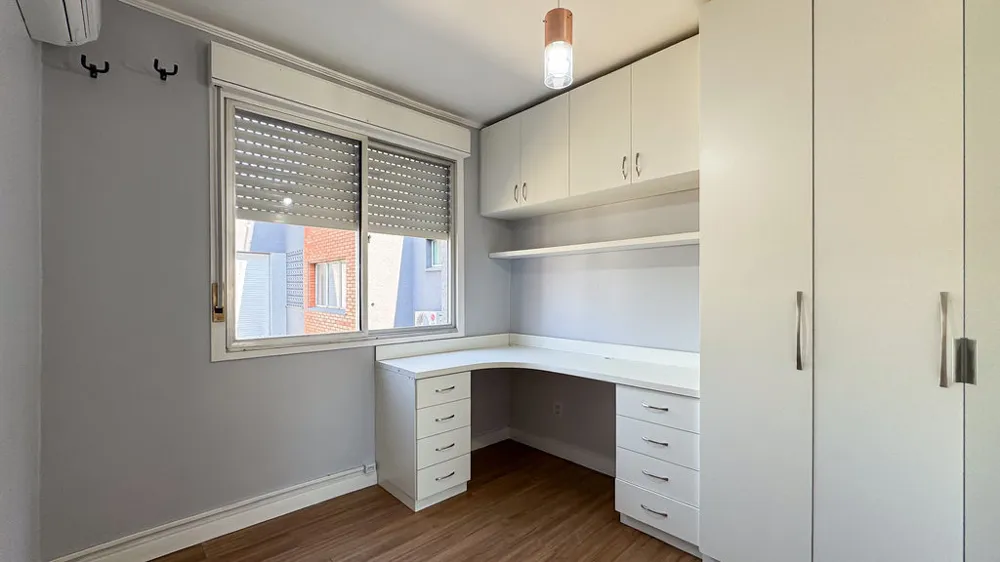 Apartamento para venda no bairro Camaquã em Porto Alegre