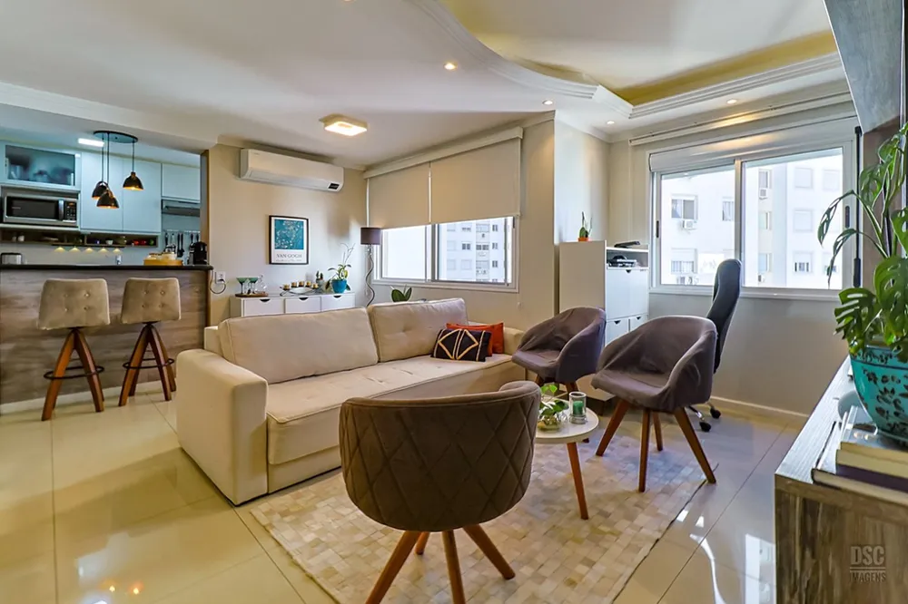Apartamento para venda no bairro Vila Ipiranga em Porto Alegre