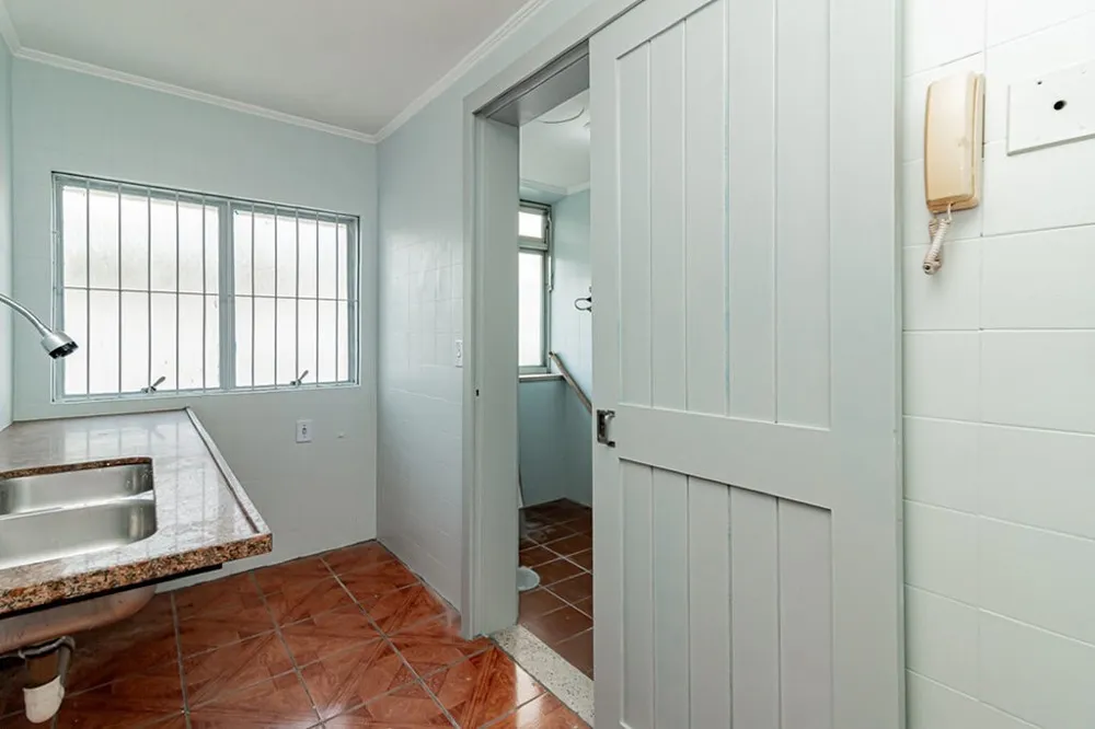 Apartamento para venda no bairro Floresta em Porto Alegre