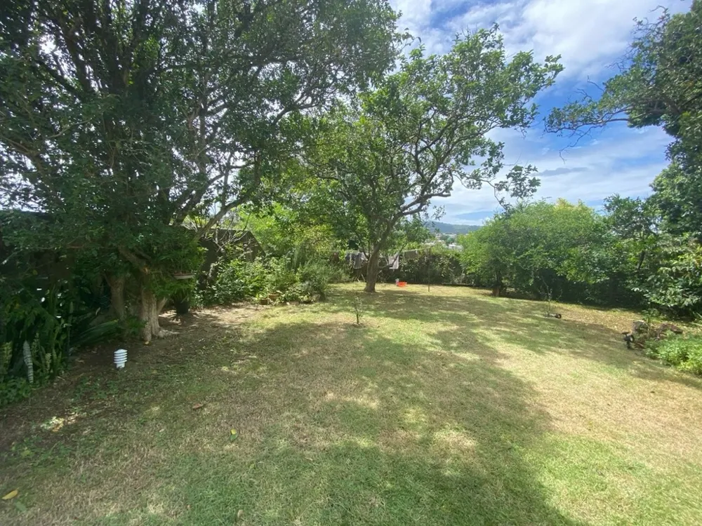 Casa para venda no bairro Jardim do Salso em Porto Alegre