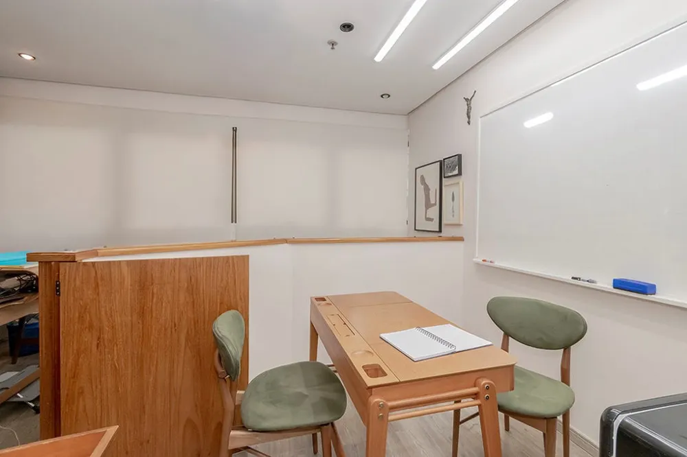 Sala para venda no bairro Moinhos de Vento em Porto Alegre