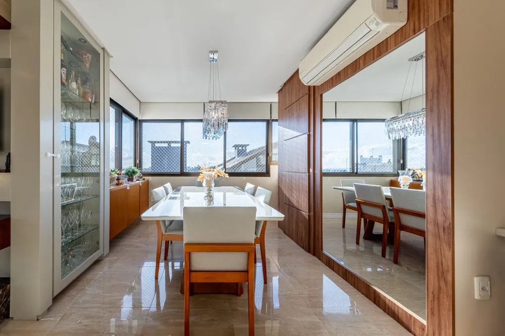 Apartamento para venda no bairro Rio Branco em Porto Alegre