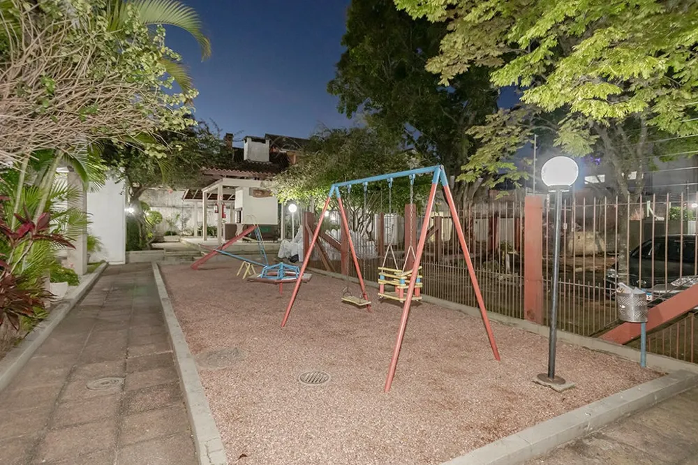 Cobertura Duplex para venda no bairro Nonoai em Porto Alegre