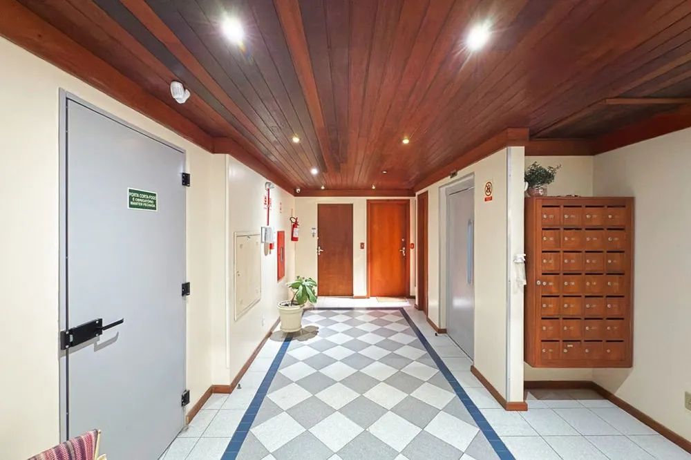Apartamento para venda no bairro Menino Deus em Porto Alegre