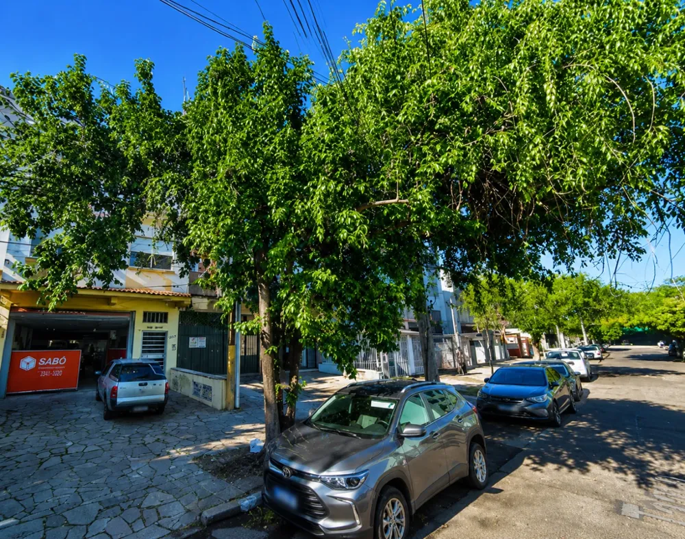 Apartamento para venda no bairro Passo da Areia em Porto Alegre