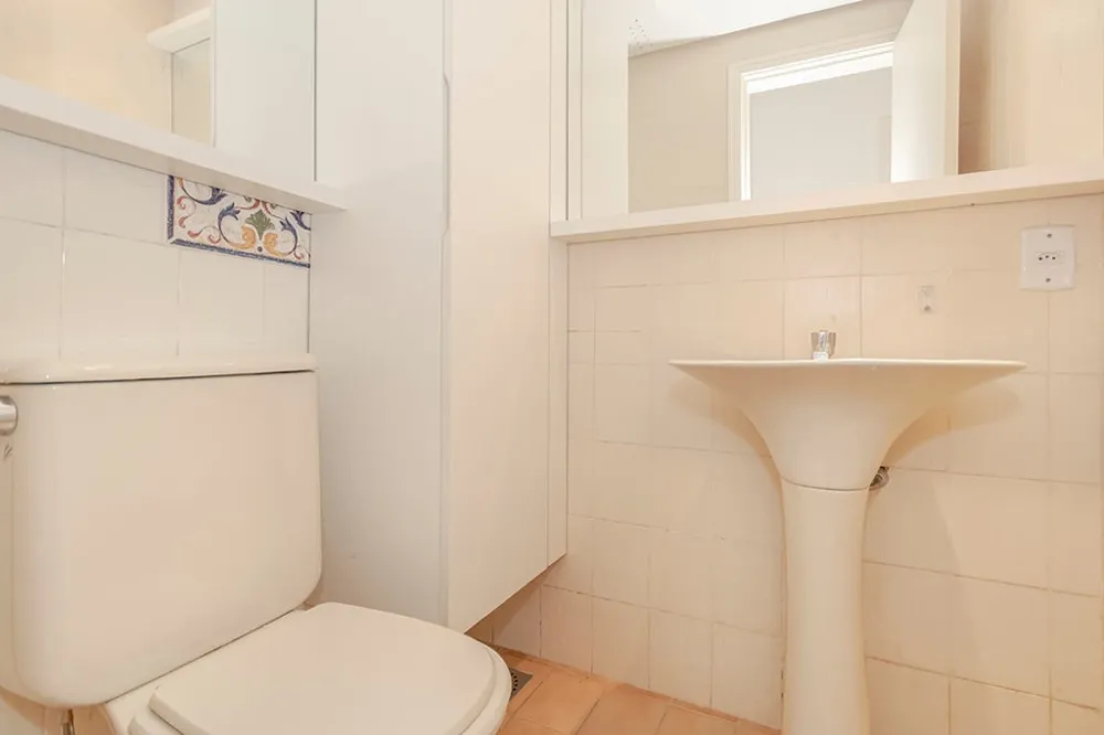Sala para venda no bairro Petrópolis em Porto Alegre