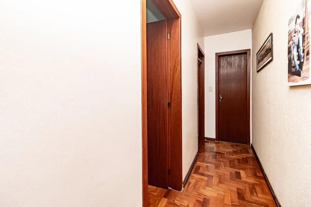 Apartamento para venda no bairro Passo da Areia em Porto Alegre