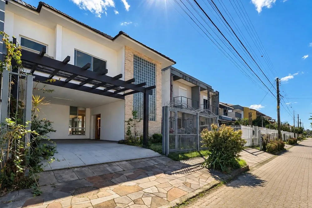 Casa em Condomínio para venda no bairro Hípica em Porto Alegre