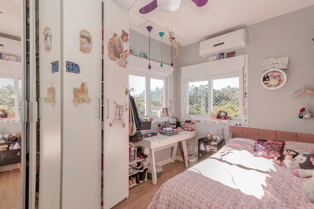 Casa para venda no bairro Lomba do Pinheiro em Porto Alegre