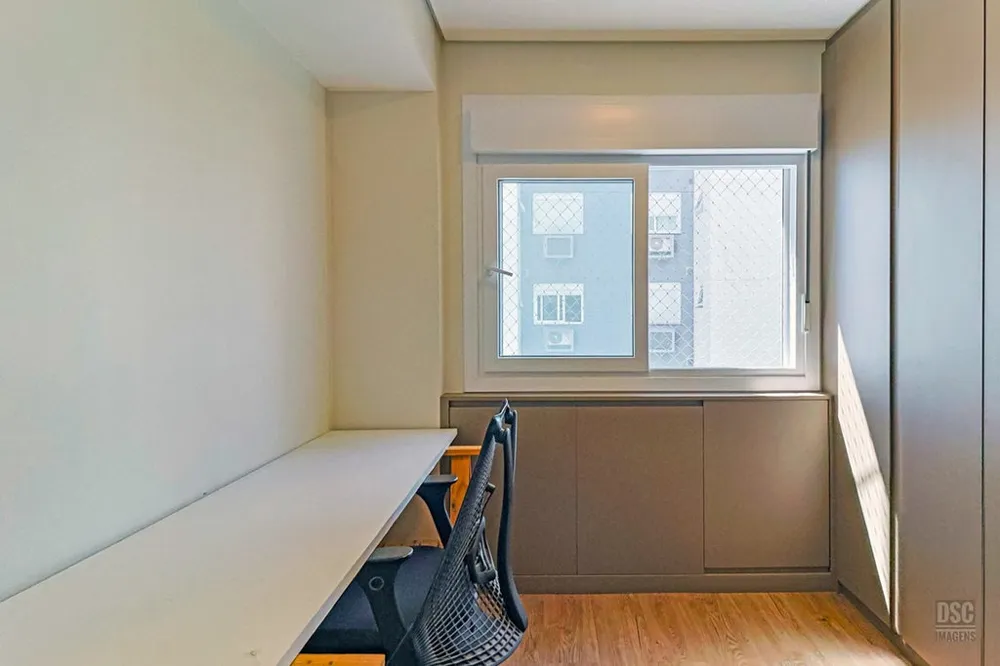 Apartamento para venda no bairro São Sebastião em Porto Alegre