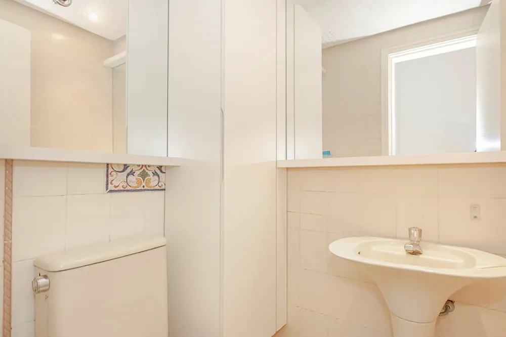 Sala para venda no bairro Petrópolis em Porto Alegre