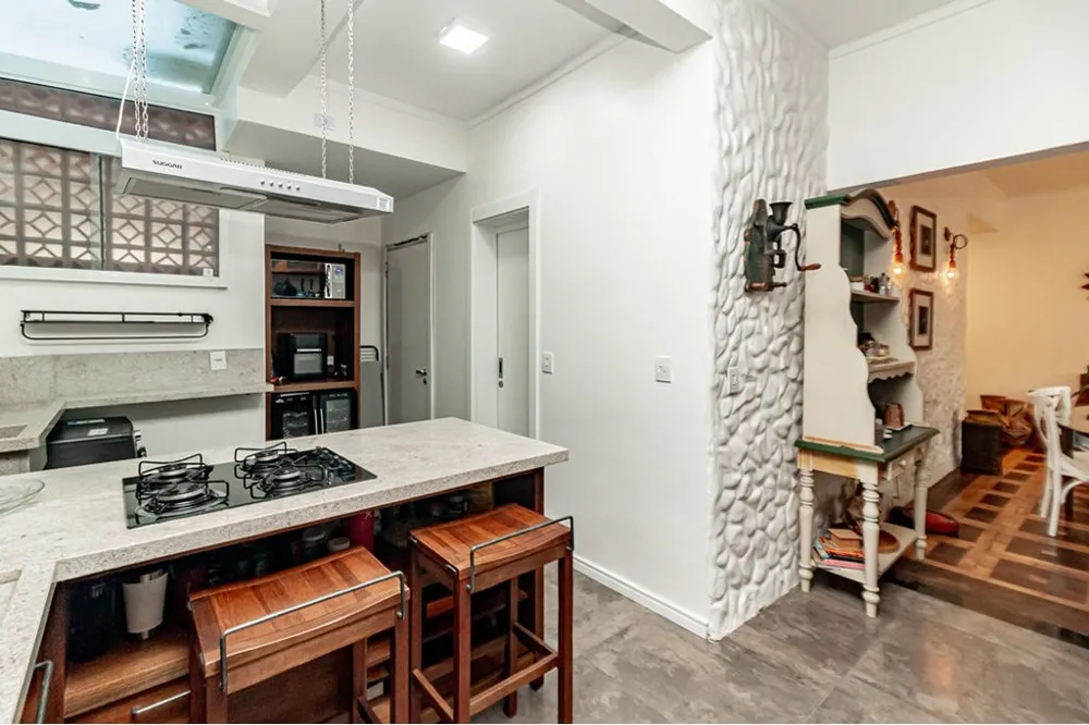 Apartamento para venda no bairro Centro Histórico em Porto Alegre