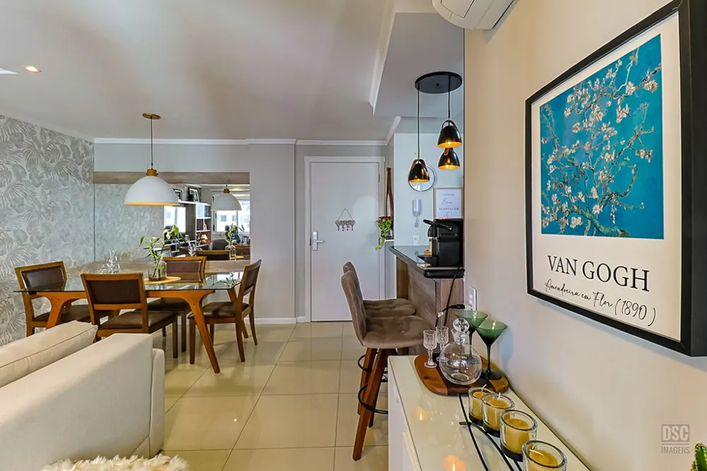 Apartamento para venda no bairro Vila Ipiranga em Porto Alegre