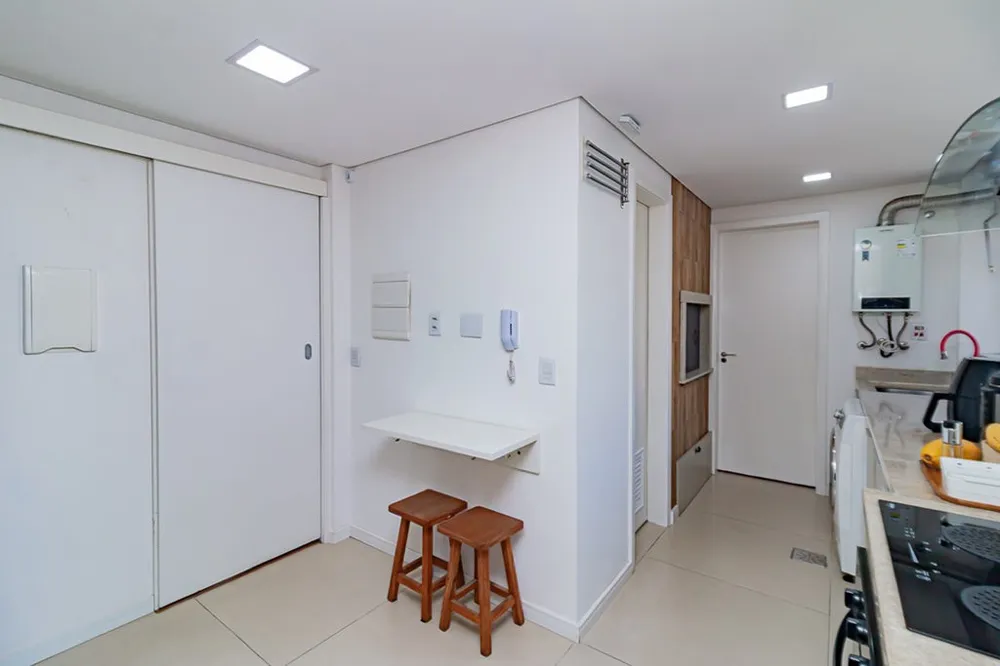 Apartamento para venda no bairro Menino Deus em Porto Alegre