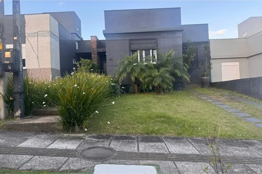 Casa em Condomínio para venda no bairro Lomba do Pinheiro em Porto Alegre