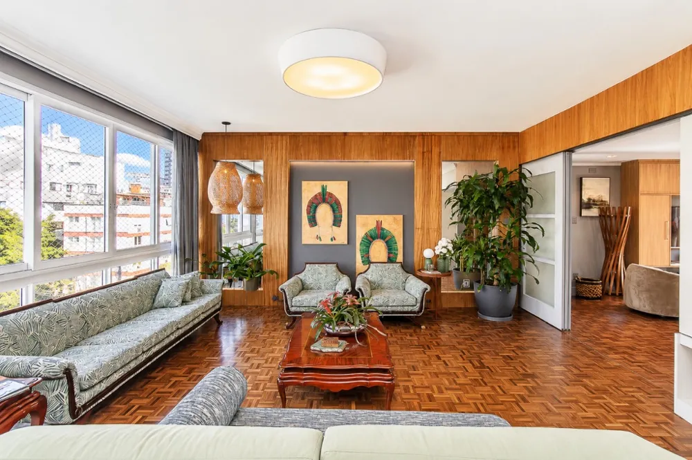 Apartamento para venda no bairro Moinhos de Vento em Porto Alegre