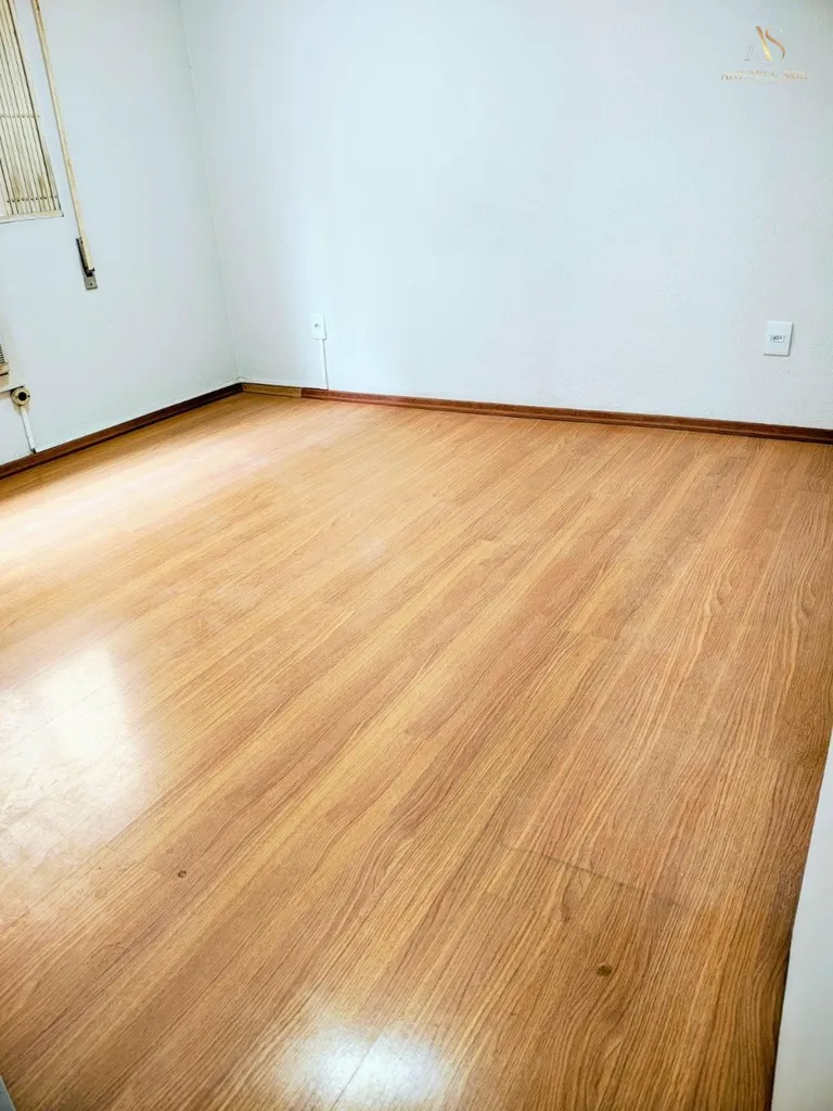 Apartamento para venda no bairro Vila Jardim em Porto Alegre