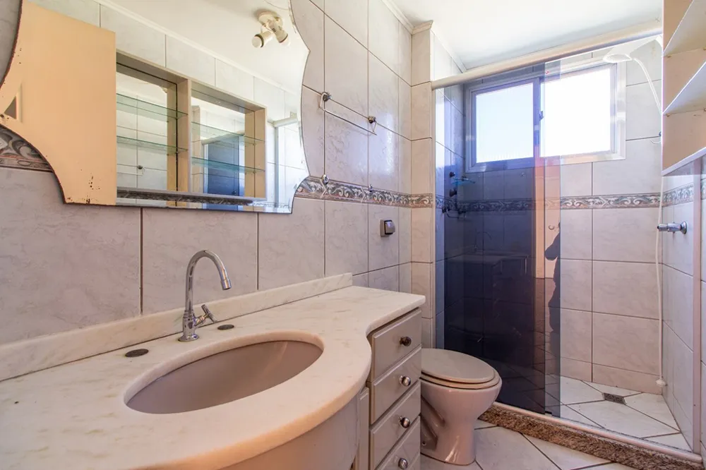 Apartamento para venda no bairro Passo da Areia em Porto Alegre