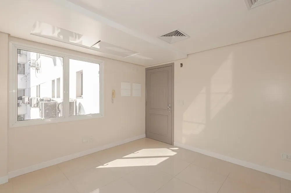 Sala para venda no bairro Centro Histórico em Porto Alegre