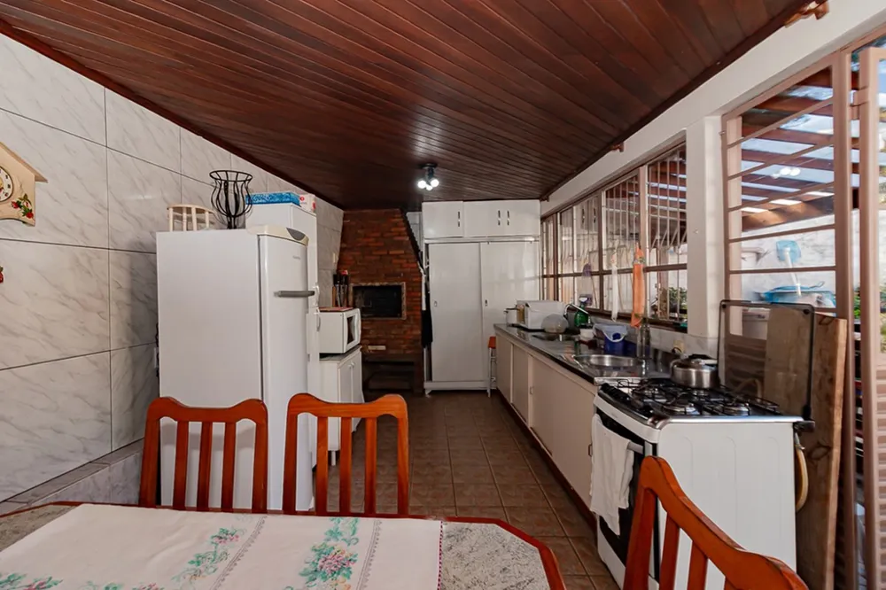 Casa para venda no bairro Jardim Itu Sabará em Porto Alegre