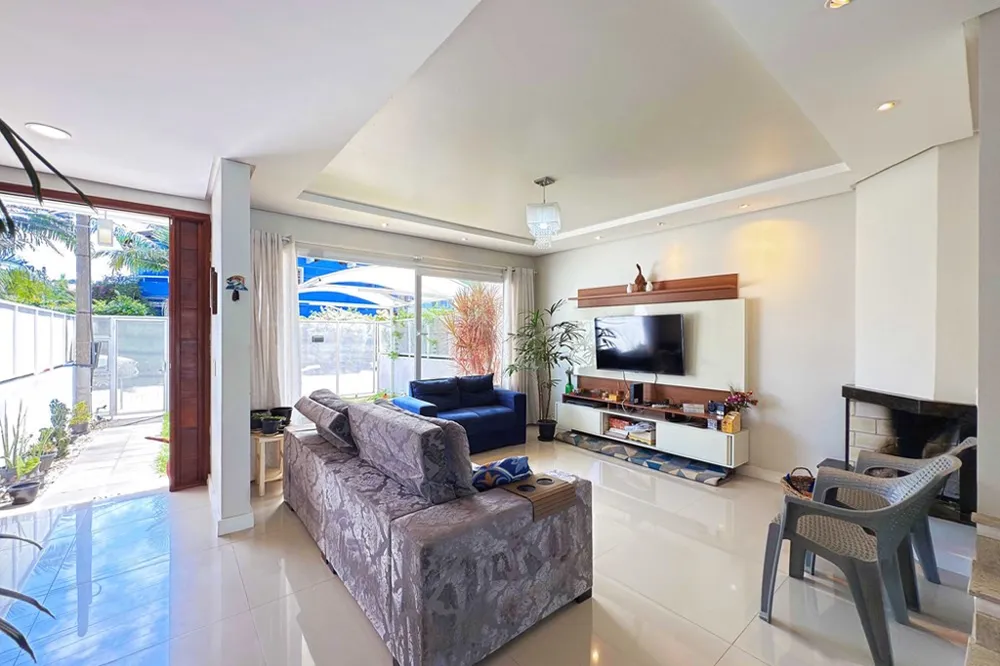 Casa para venda no bairro Hípica em Porto Alegre