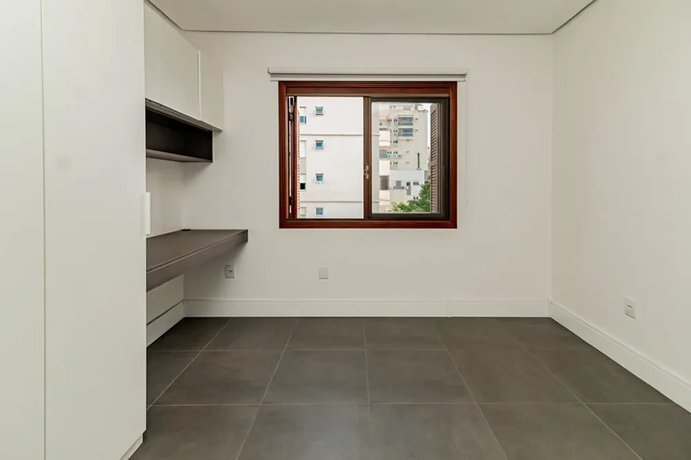 Apartamento para venda no bairro Menino Deus em Porto Alegre