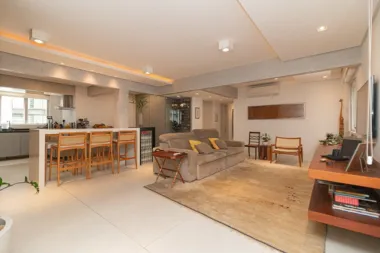 Apartamento para venda no bairro Moinhos de Vento em Porto Alegre