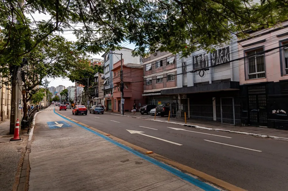 Apartamento para venda no bairro Floresta em Porto Alegre