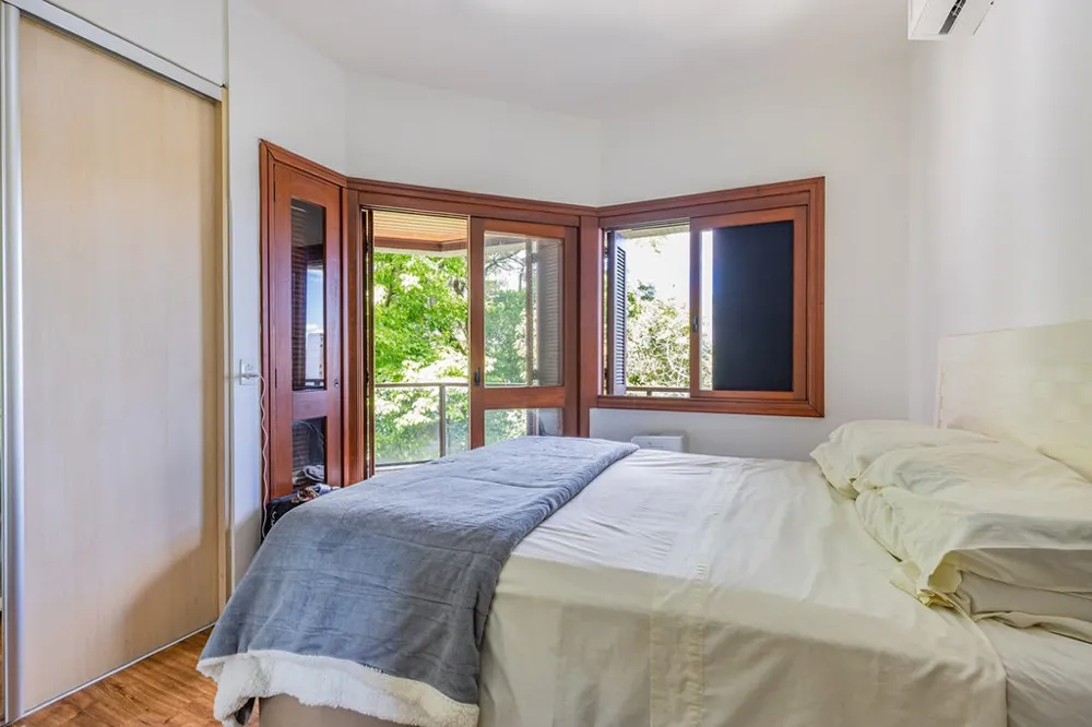 Apartamento para venda no bairro Moinhos de Vento em Porto Alegre